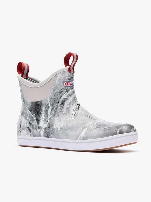 Xtratuf XMAB-MOH Mens Ankle Boot size 10 White Camo *DISPLAY MODEL SALE*