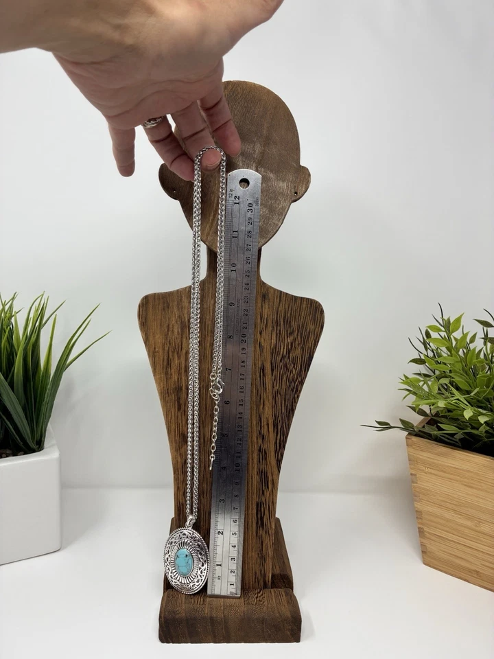 Chico’s Two Sided Howlite Red Blue Long Length Pendant Necklace - Image 4 of 4