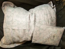 JACQUARD Cascading Leaves Pink Gray Organiic Cotton Pillow Shams Standard Set 2 