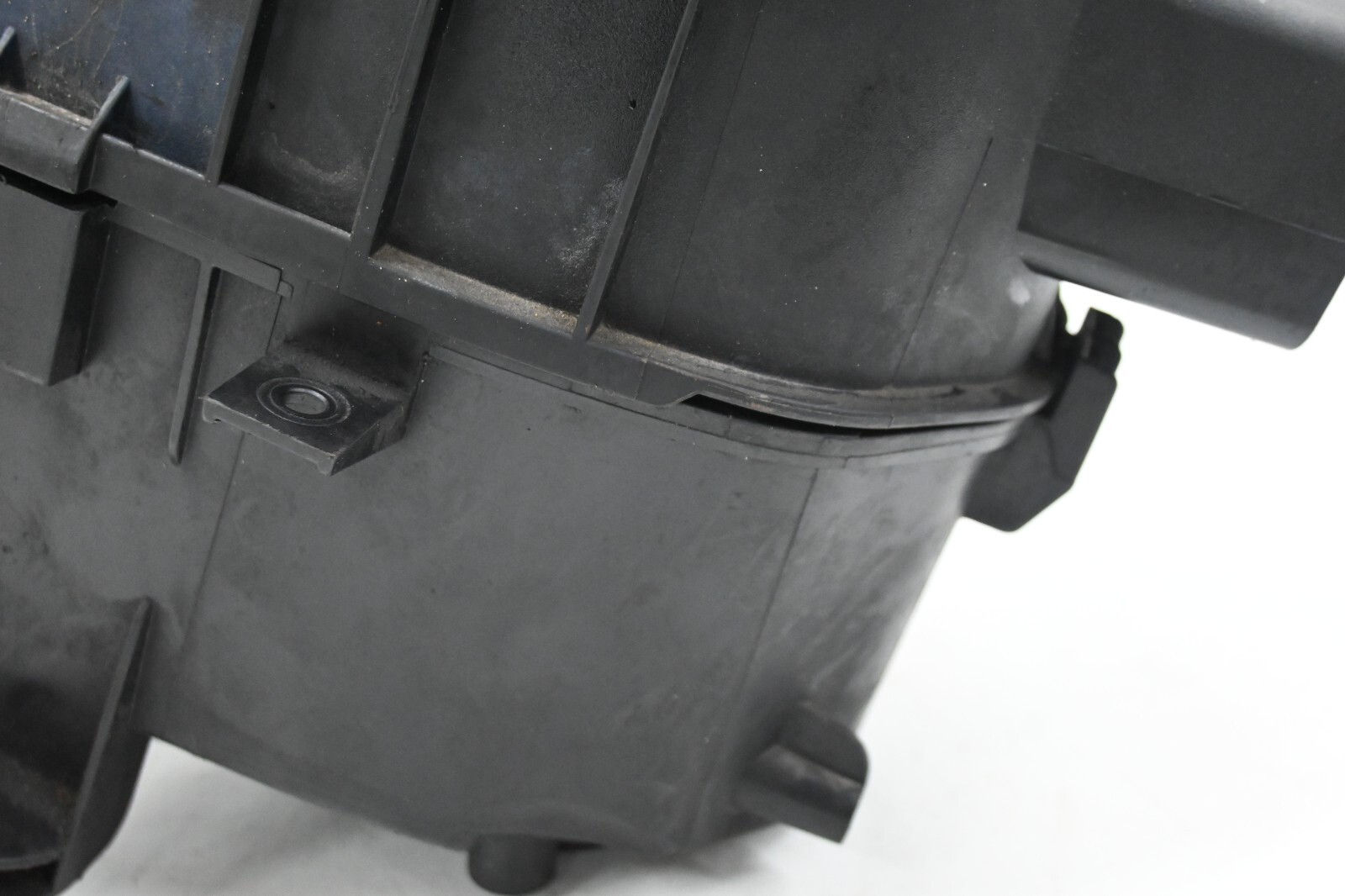⭐ 14-20 Maserati Ghibli Quatt 3.0l Left Driver Engine Air Intake Cleaner Box Oem