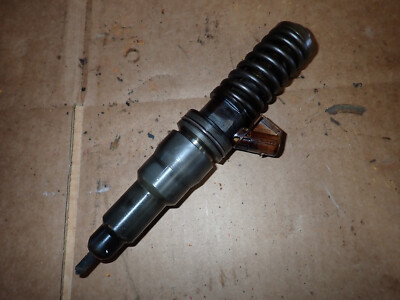 John Deere 6135 Diesel Engine High Power Electronic Unit Fuel Injector RE533608