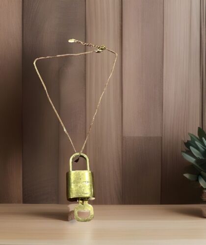 Beautiful Louis Vuitton Lock And Key Set 305 With Small 18k Chain Lock Works