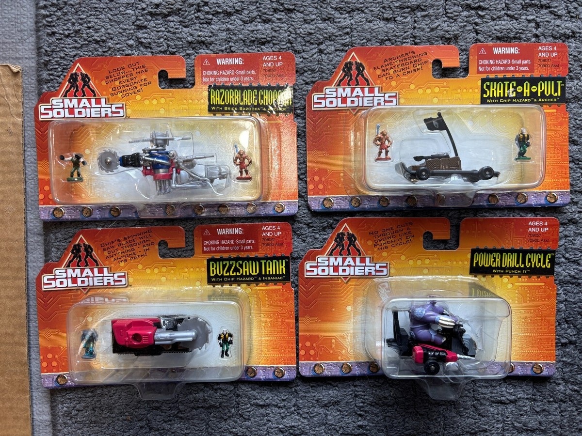 SMALL SOLDERS Micro Die-Cast Playsets (4) Chip Hazard Archer