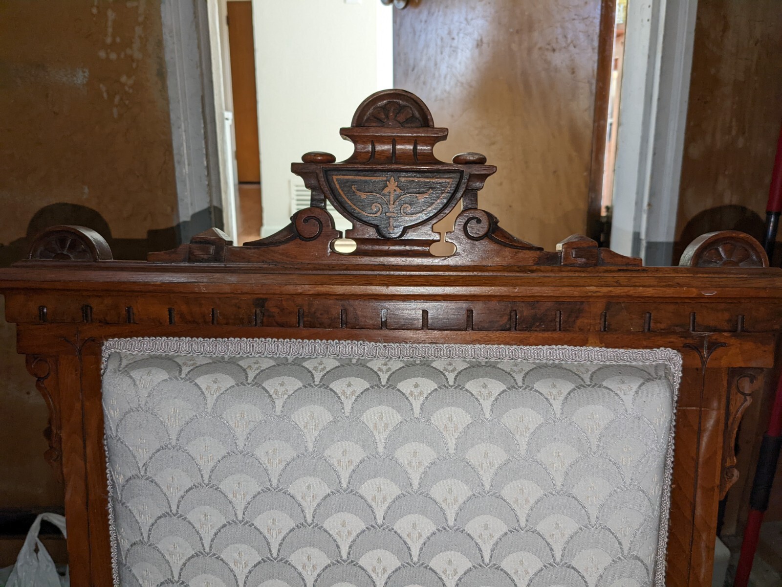 Picture 2 of 12