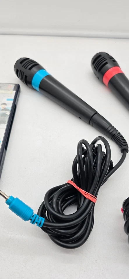 Microfones Sony PlayStation Singstar vermelho e azul PS2/PS3 sem adaptador USB com jogos - Imagem 2 de 4