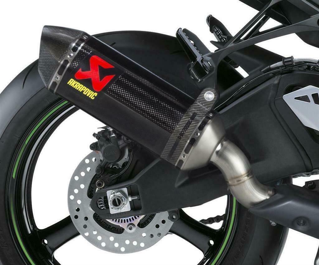 GENUINE KAWASAKI ZX10R AKRAPOVIC CARBON SBK SLIP ON EXHAUST GENUINE KAWASAKI ZX10R AKRAPOVIC CARBON SBK SLIP ON EXHAUST