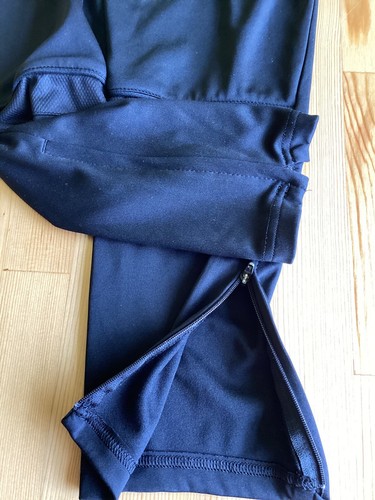 Kids Nike drifit black training pants. Size L or 147/158cm. Fair condition. - Picture 3 of 6