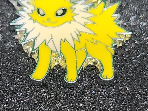 Pokemon Jolteon Charm Pendant For Necklace Evolution Eevee Sparky Collectible - 第 2/9 張圖片