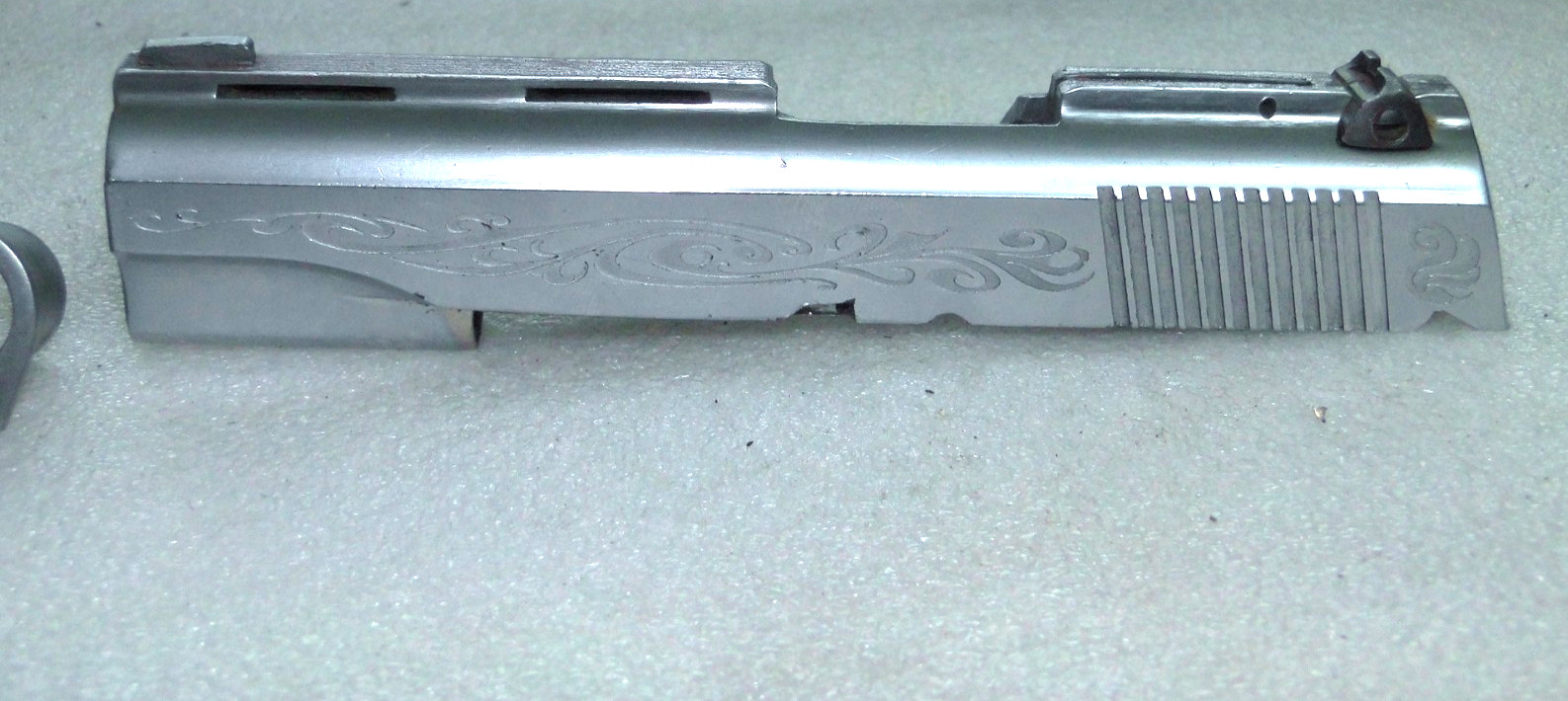 LLAMA 1911, SMALL FRAME VENTILATED CHROME SLIDE ENGRAVED, FIRING PIN, BUSHING.