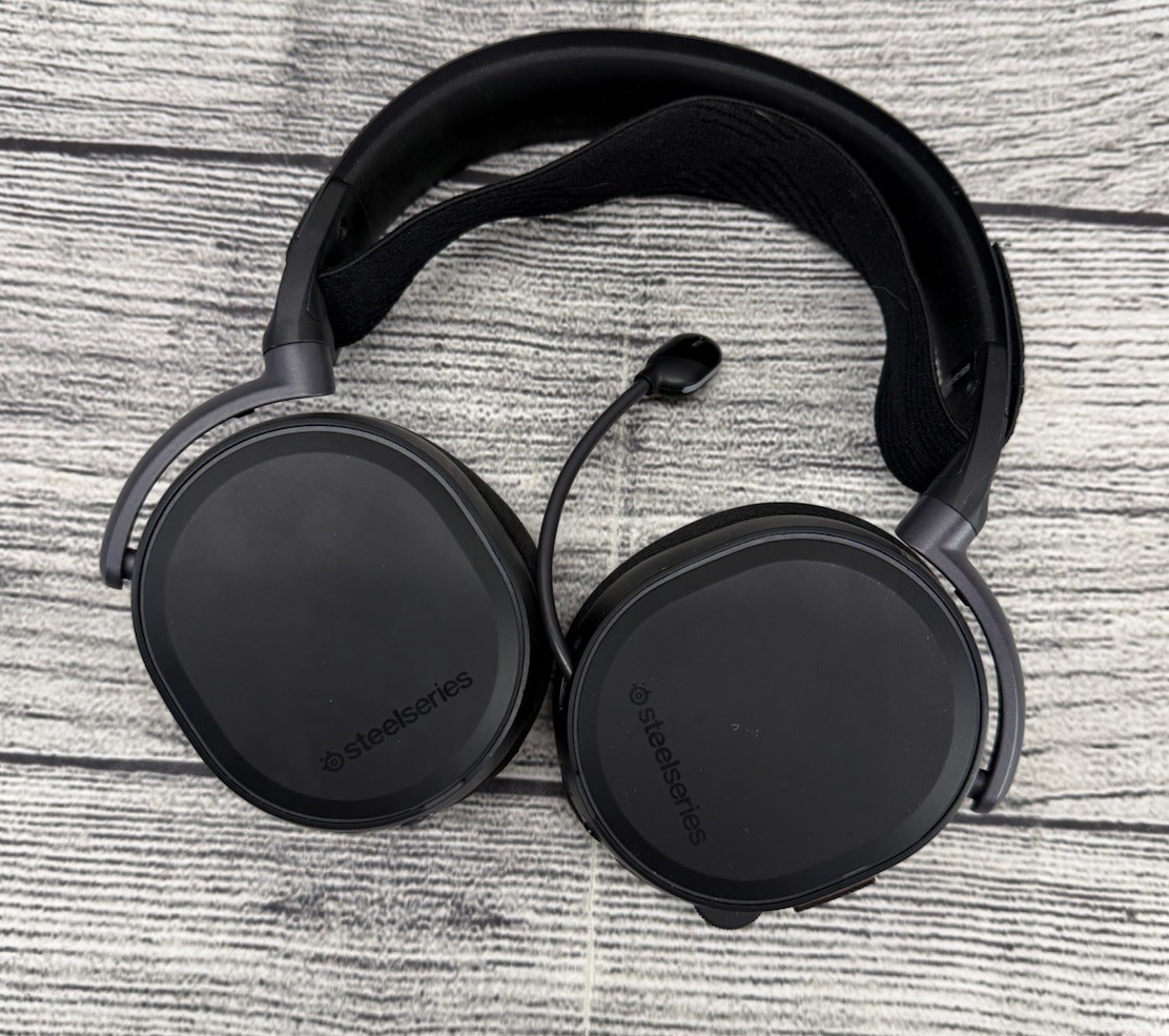 SteelSeries Arctis 7 Black Wireless Gaming Headset - No Dongle
