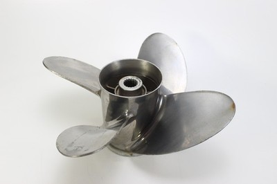 LFS94R17PCL200 Mercury Mariner 16 x 17 Stainless Propeller 90-300 HP 6 MO WTY