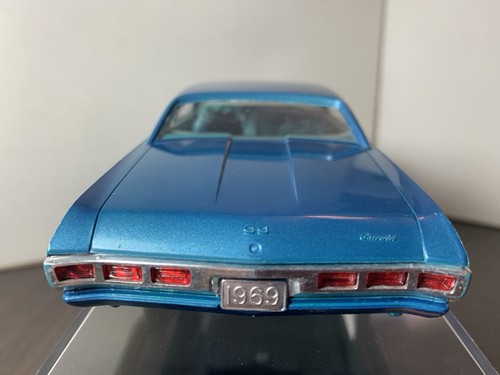 AMT 1969 Chevy Impala SS Hardtop Dealer Promo 1:25 Plastic Model Car - Picture 16 of 21