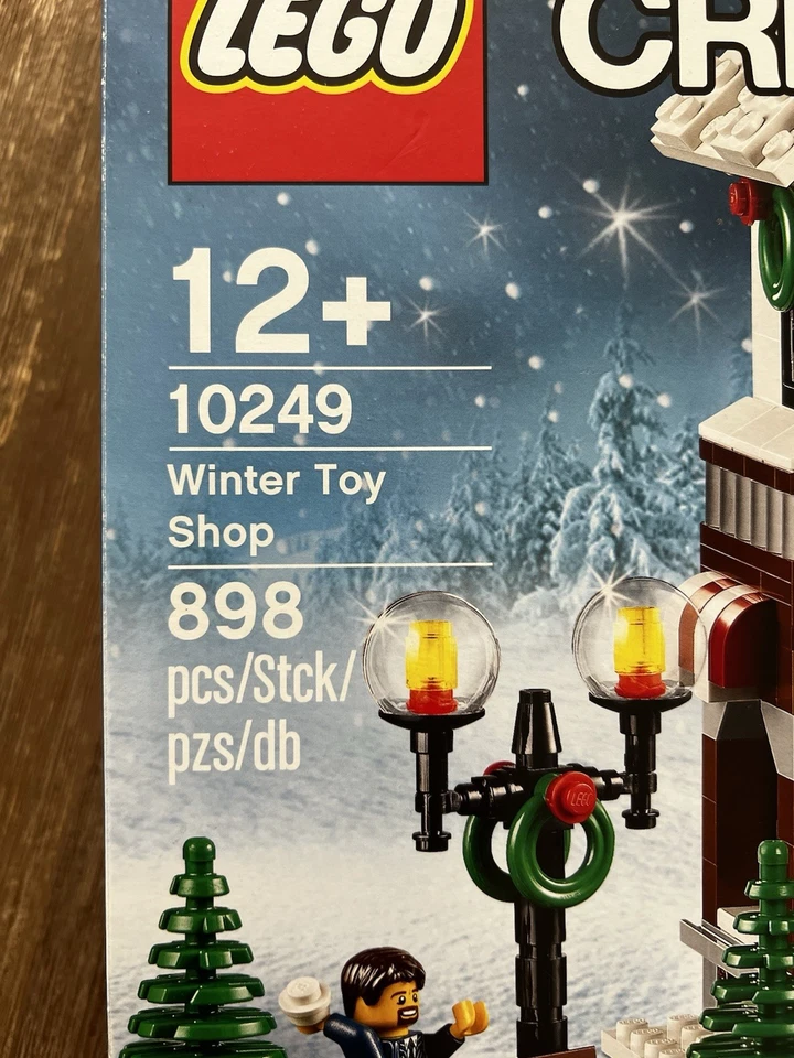 LEGO 10249 Winter Toy Shop, Foto 4 von 5