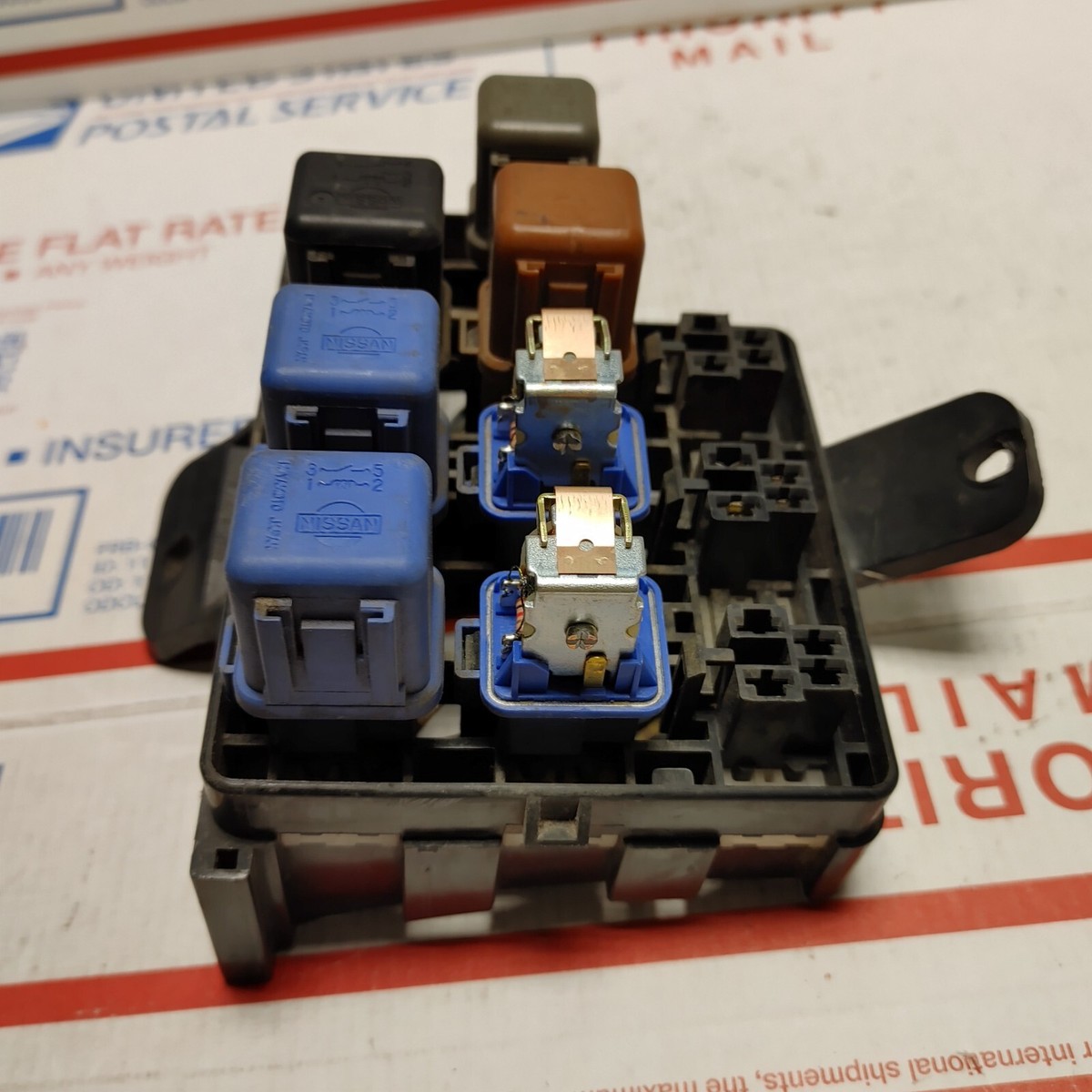 84-89 Nissan 300ZX Z31 Engine Fuse Box W/ Lid OEM | eBay