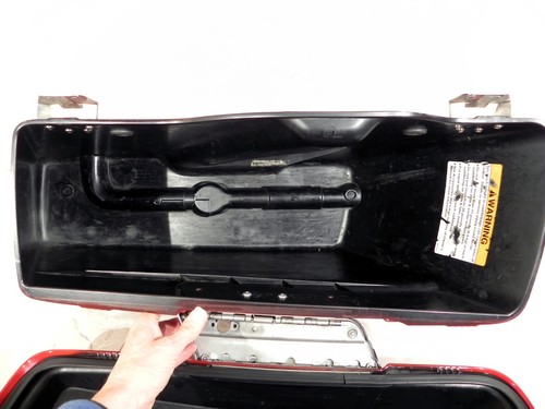 Saddlebag Right Cherry Red Sunglo Merlot Sunglo 90106-11DHY FLHTK 2011 #1827 - Picture 11 of 11