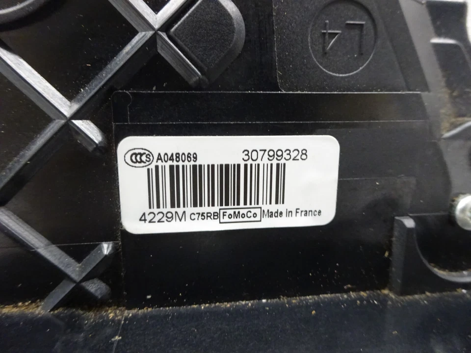 Actuador de cierre de bloqueo lateral trasero izquierdo Volvo XC60 2010-2017 OEM AK241031 Foto 4 de 4