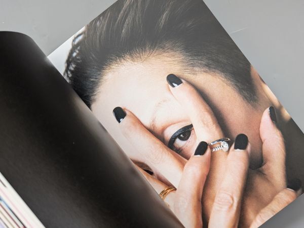 釘と私 With Nail&I edited by Ryan Mcginley With Nail & I edited by Ryan McGinley for Cartier Photo Book
