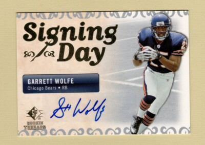 2007 Upper Deck SP Rookie Threads Signing Day Garrett Wolfe Rookie Autograph