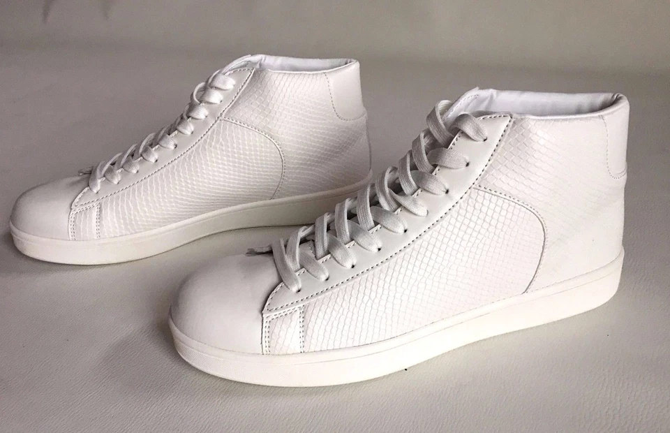 Zapatillas New Look Piel de Serpiente Textura Blancas Mujer - Look Entrenadores Talla US 10.5/UK 8 Foto 2 de 4