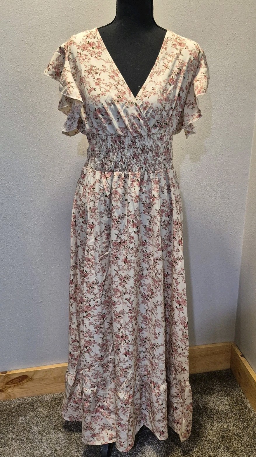 Women's Large Cottagecore Floral Maxi Dress Smocked Waist Ruffle Sleeve NWOT