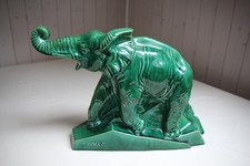 Eléphant céramique émaillée, vert, signé Lejan, Dolly, bon état