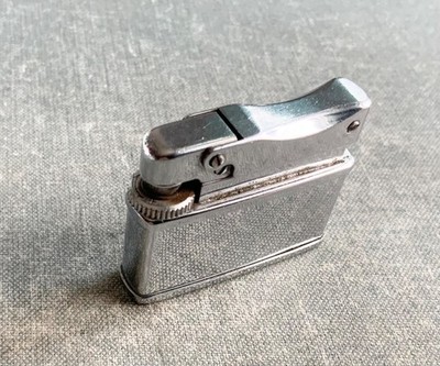 SAROME JAPAN 0882 Vintage Gas Lighter