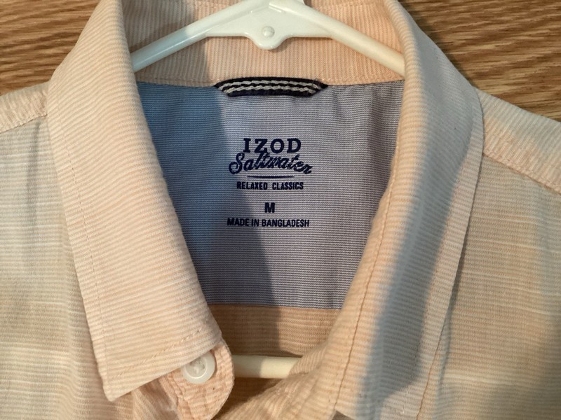 IZOD Saltwater Men Medium Shirt Relaxed Classics Peach Stripe Short Sleeve Peach