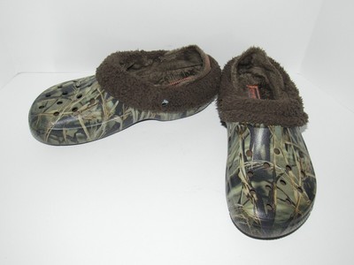 fur lined camo crocs