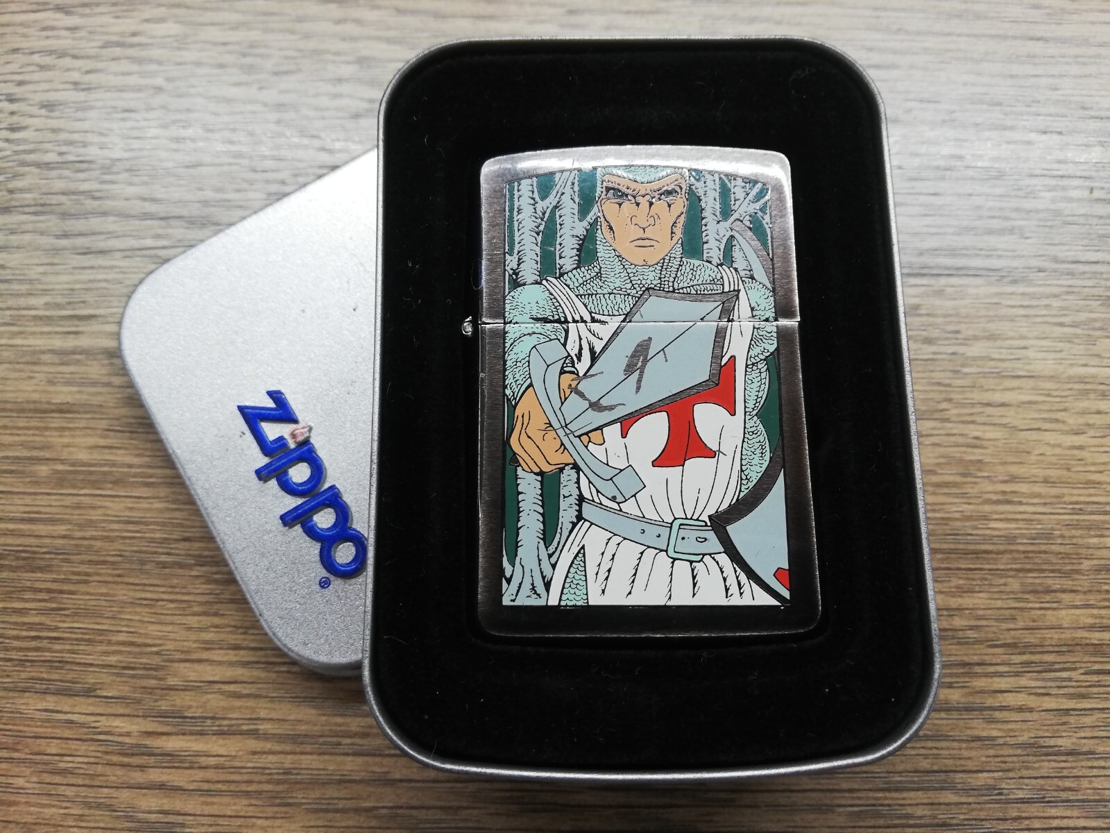 Vtg Very Rare 1993 Zippo Barrett Smythe "Templar Knight" Mid