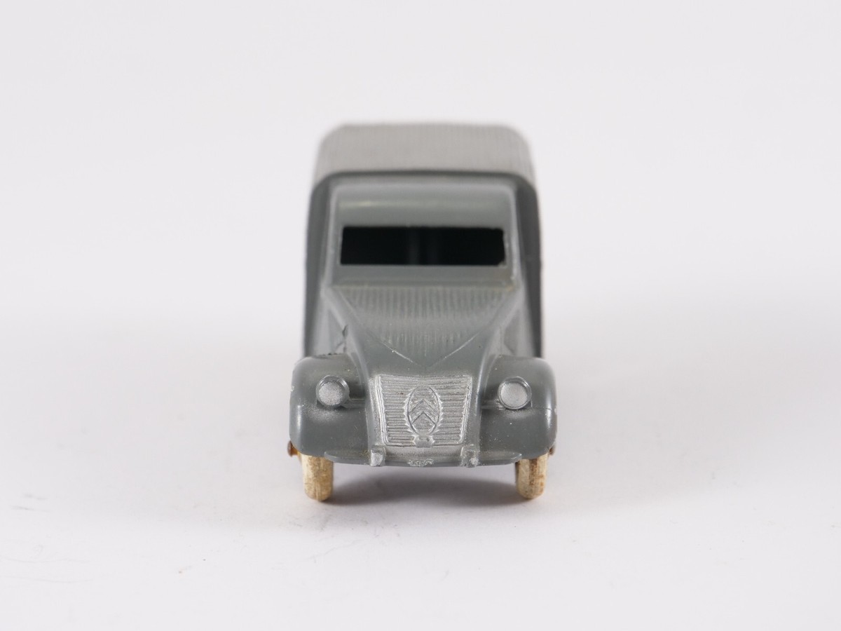 AU JOUET PARISIEN: JRD Modèle n° 09 Citroën 2CV Fourgonnette 95 Pompiers