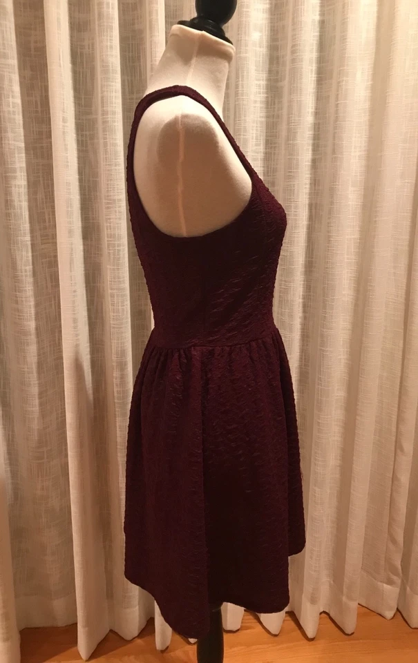 Frenchi 女式青少年女孩勃艮第无袖短派对鸡尾酒礼服 XL 码 — 第 4/4 张图片