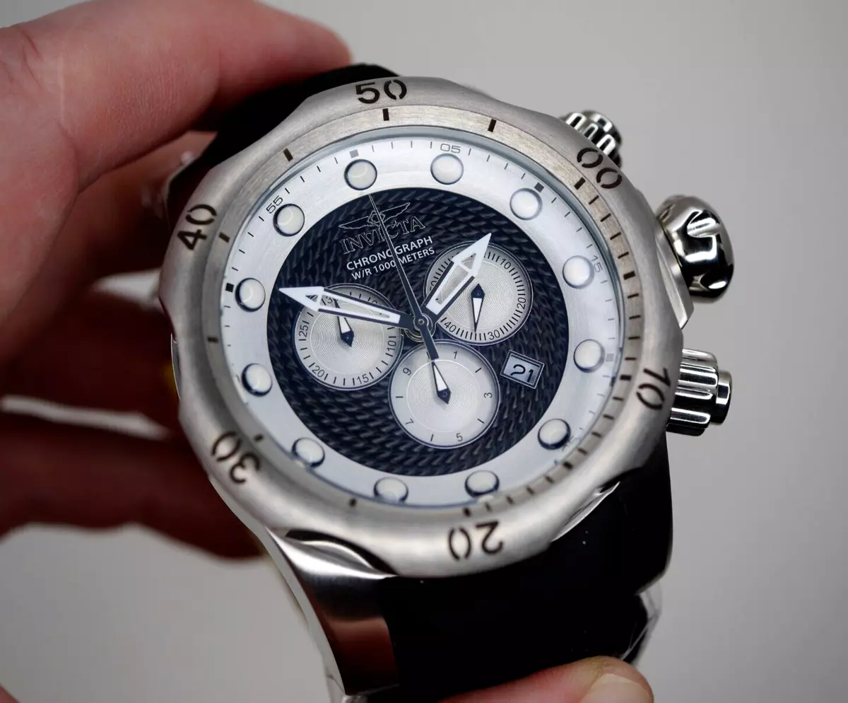 Invicta venom clearance quartz watch