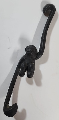 Vtg Cast Iron zoo animal plant Hanger Monkey ape chimp Hook hands Black 8'' Japan