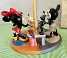 WDCC  "Minnie Then and Now" with BOX and COA SUPER RARE! — photo 2