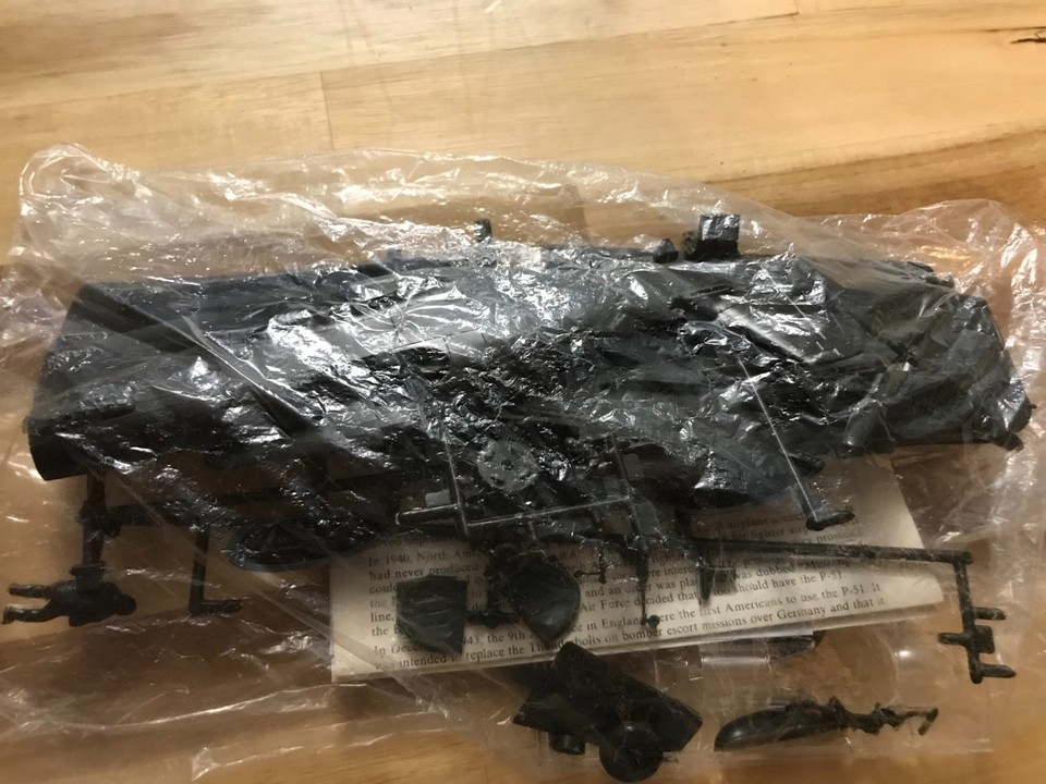 Vintage P 51B MUSTANG model kit YOUNG MODEL BUILDERS CLUB - PARENTS ...