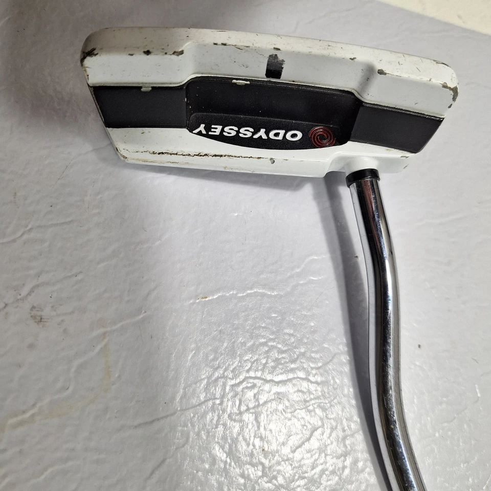 Odyssey White Versa 1W Wide White Putter 35” - Image 4 of 4
