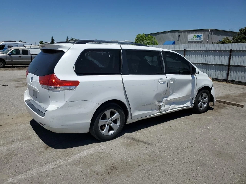 Parabrisas derecho usado se adapta a: Toyota Sienna 2012 pilar derecho grado A Foto 3 de 4