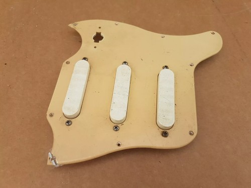 1967 GIBSON SG MELODY MAKER III PICKUPS & PICKGUARD - Picture 2 of 4