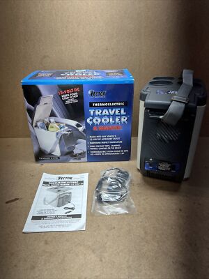Vector Thermoelectric 12 V Car Travel Cooler Warmer Truck Auto RV  VEC221 New
