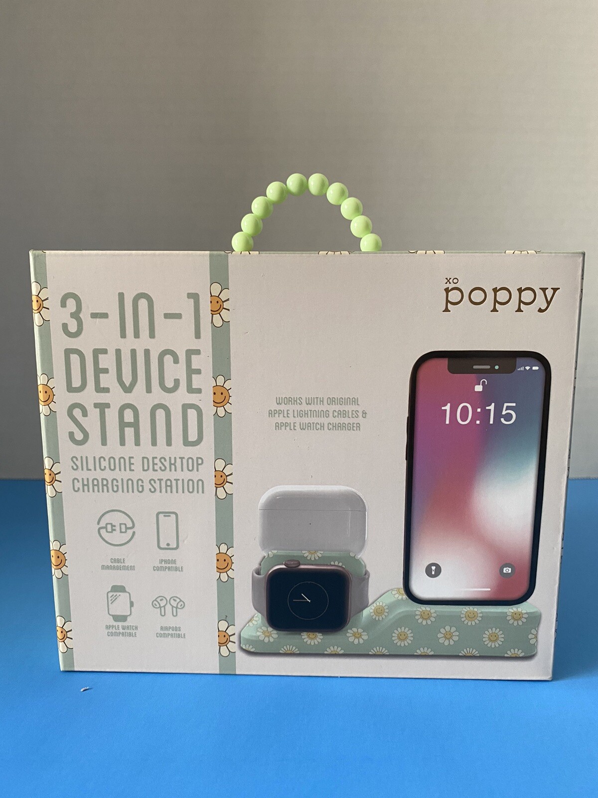 Charging Station for Apple Devices 3-in-1 Flowers Silicone Device Stand-image