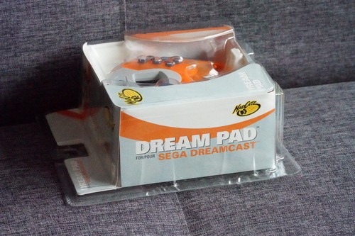 DREAMCAST Mad Catz Dream Pad Controller CLEAR ORANGE - BRAND NEW - Picture 2 of 6