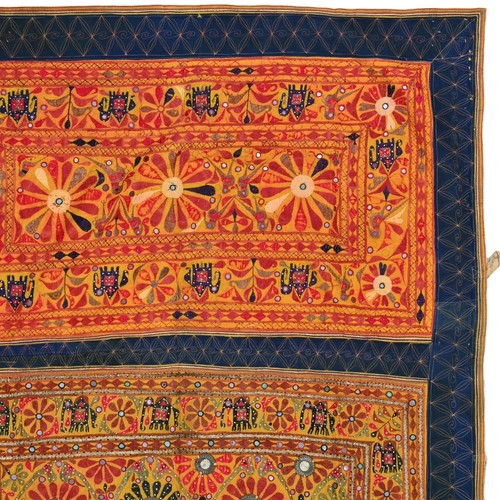 70-80 year old hand made Cotton textile, 4.9 X 5.6 Feet Gujrati Hand Embroidered - Picture 6 of 8