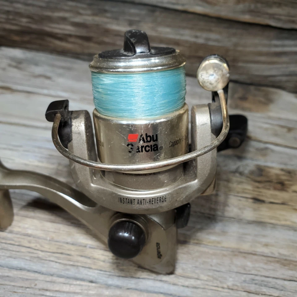Carrete giratorio instantáneo Abu Garcia CARDINAL AGENDA 8 lb acción ligera anti-reversa Foto 4 de 4