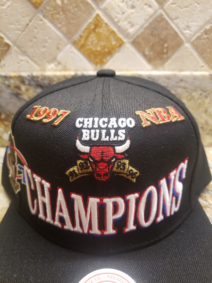 Chicago Bulls 1997 NBA Champions Snapback Hat Mitchell & Ness