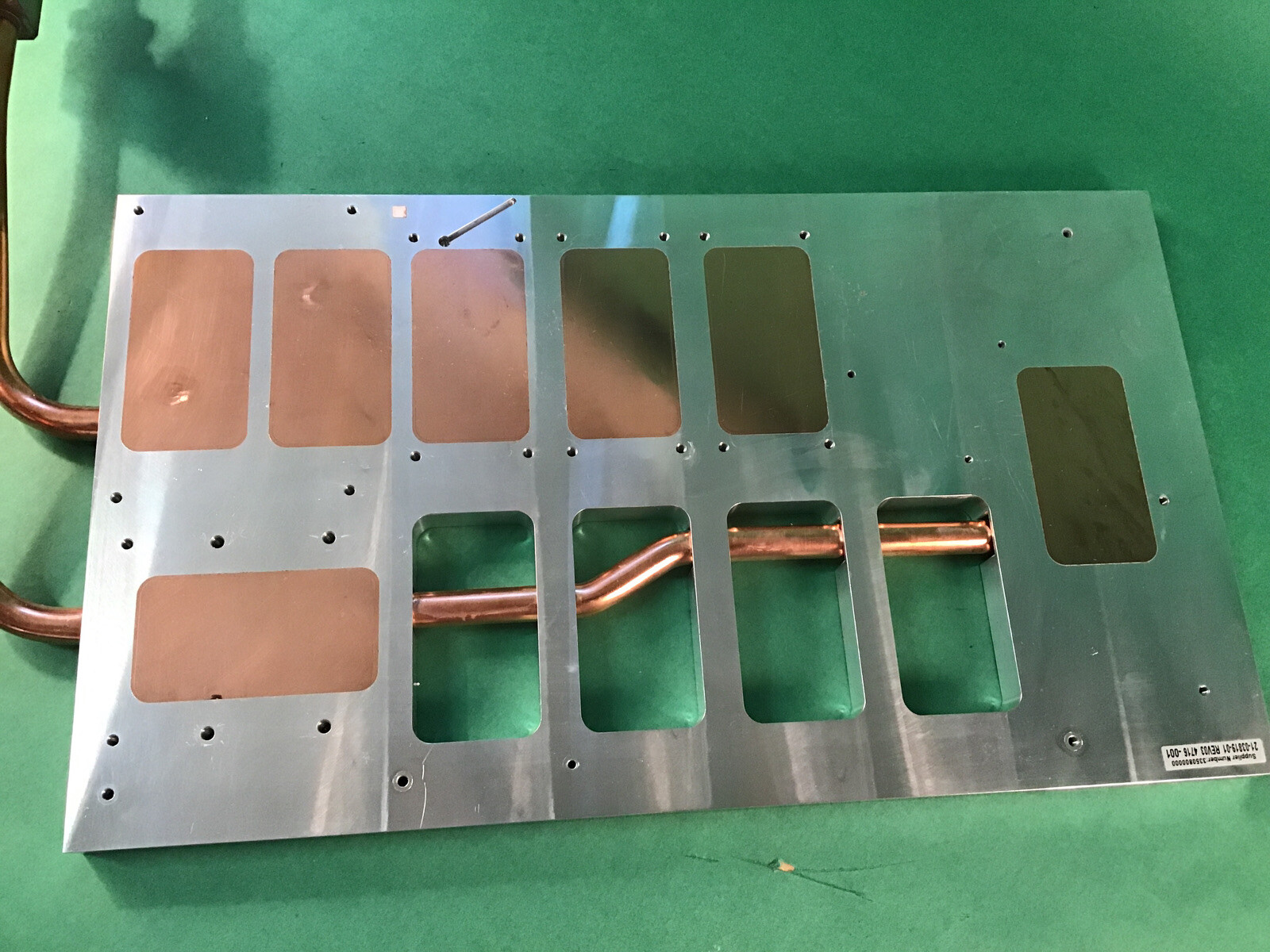 AAVID Aluminum / Copper Liquid Cooled Heat Sink Cold Plate 210381901
