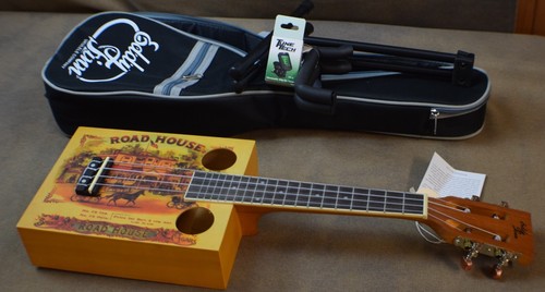 Eddy Finn CG-BX-1 Cigar Box Ukulele with Gigbag - Picture 9 of 9