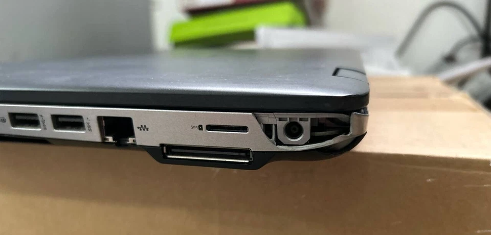 NOTEBOOK PC PORTATILE HP 650 G2 I3-6100 2.30GHZ RAM 8GB SSD 120GB WINDOWS 10 PR - Immagine 2 di 4