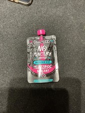 Sellador sin cámara para bicicleta de montaña Muc-Off sin pinchazos - 140 ml, negro