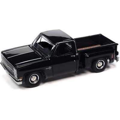 1983 Chevrolet Silverado Stepside  Black **RR** Auto World Premium 1:64