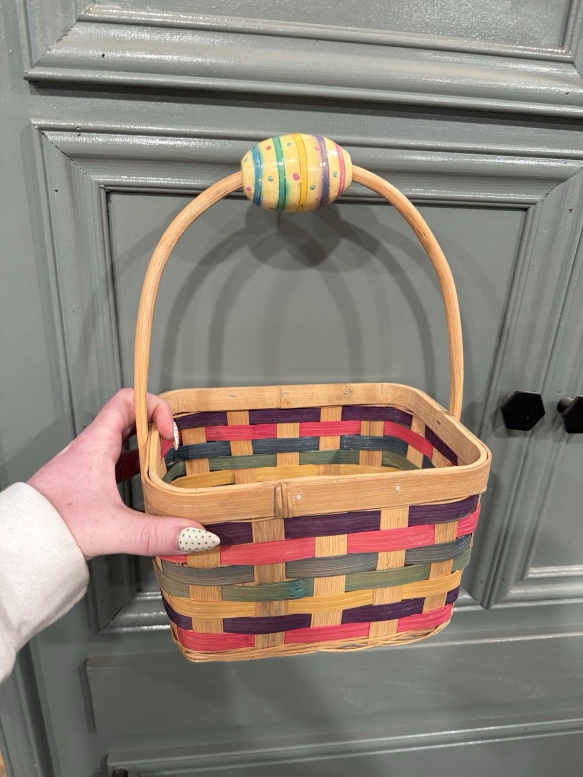 Vintage Multi Colored Easter Basket Wooden Egg Handle Pink P